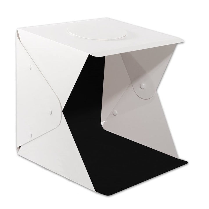 Mini Studio Foto Portabil – Poze Profesionale Pentru Produse, Cu Iluminare LED si Fundaluri Incluse